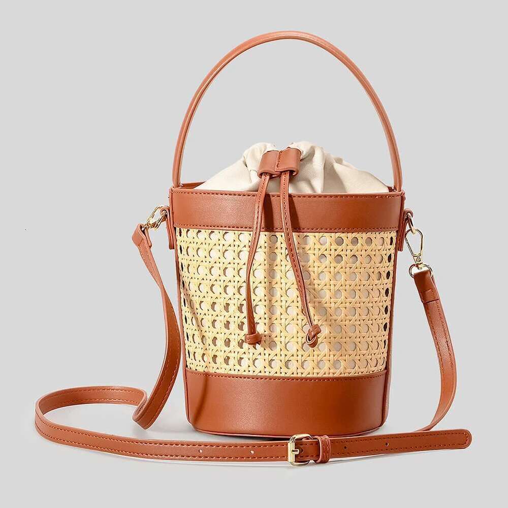Straw Beach PU Leather Summer Hollow Shoulder Trendy Crossbody Bag Holiday Travel Handbag For Women