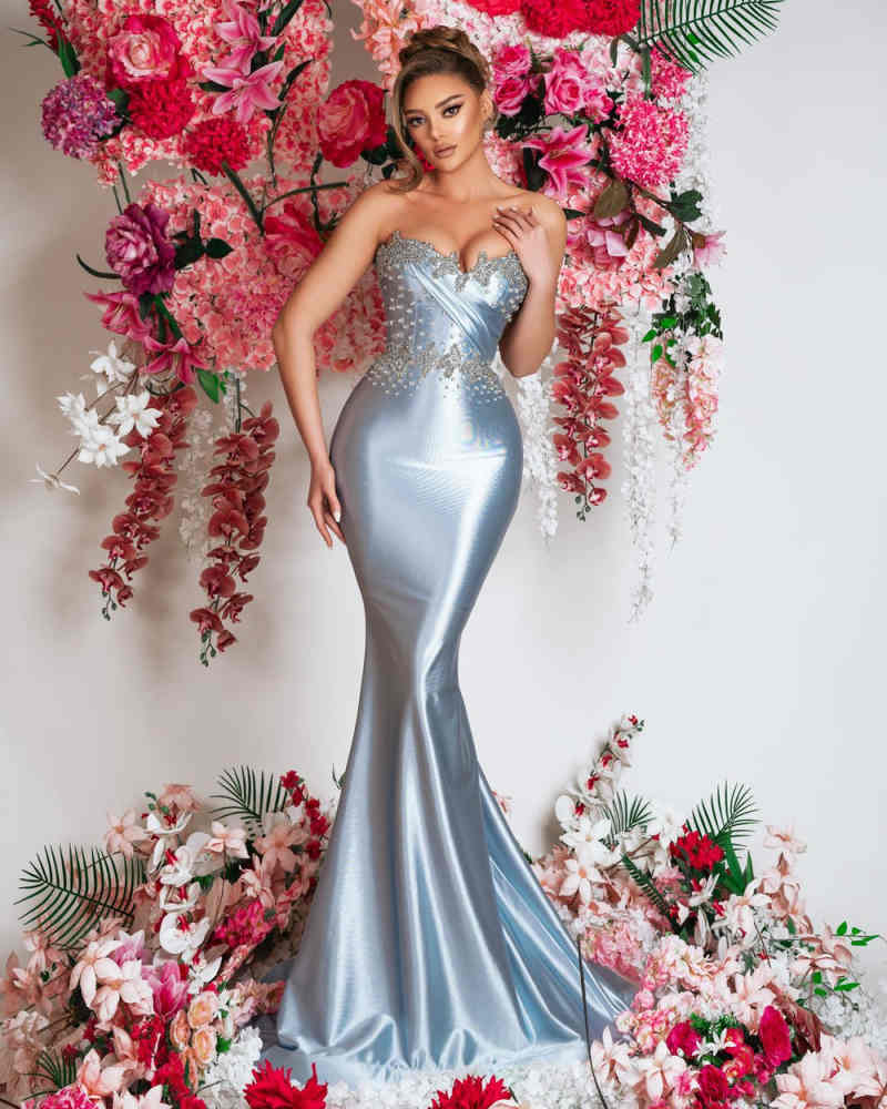 Classic Light Blue Crystals Sequins Mermaid Prom Dresses With Strapless Sleeveless Satin Evening Party Gown Cocktail Dress Floor-Length Plus Size Vest