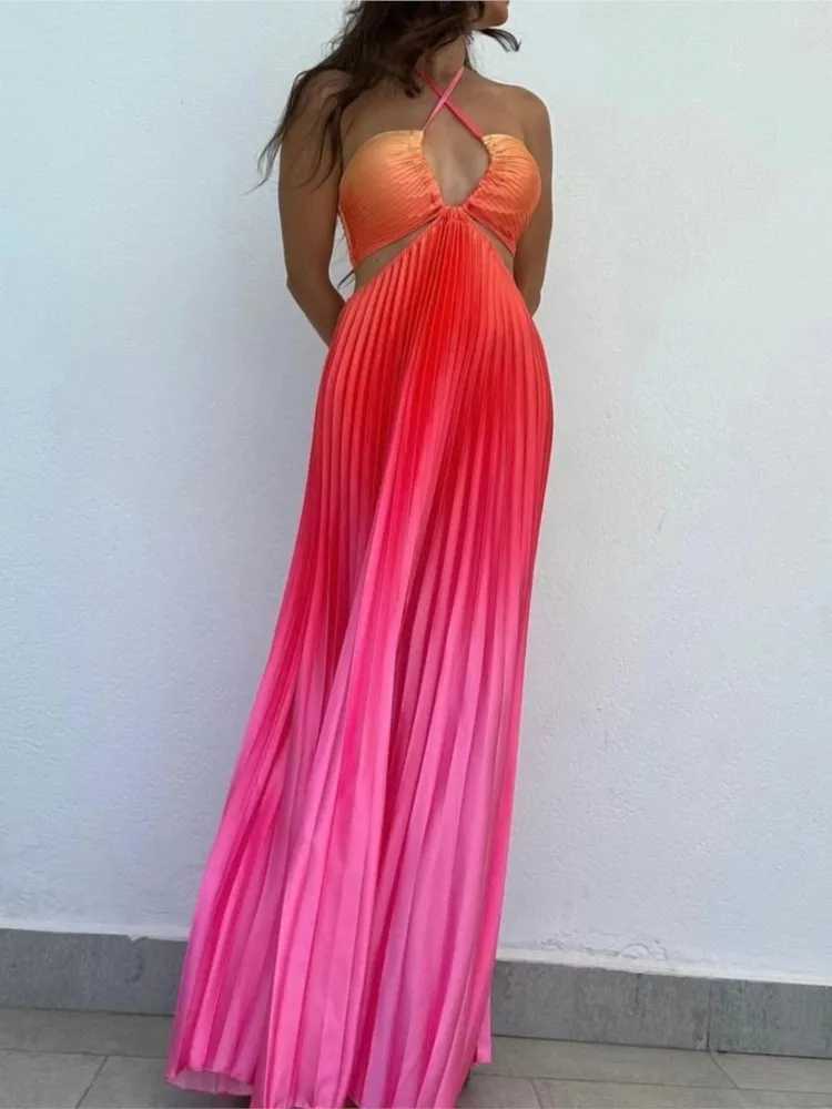 Gradient Color Halter Neck Tube Top Dresses Women Sexy Low Cut Hollow Out Backless Pleated Dress Beach Vacation Party DressesXJ250514
