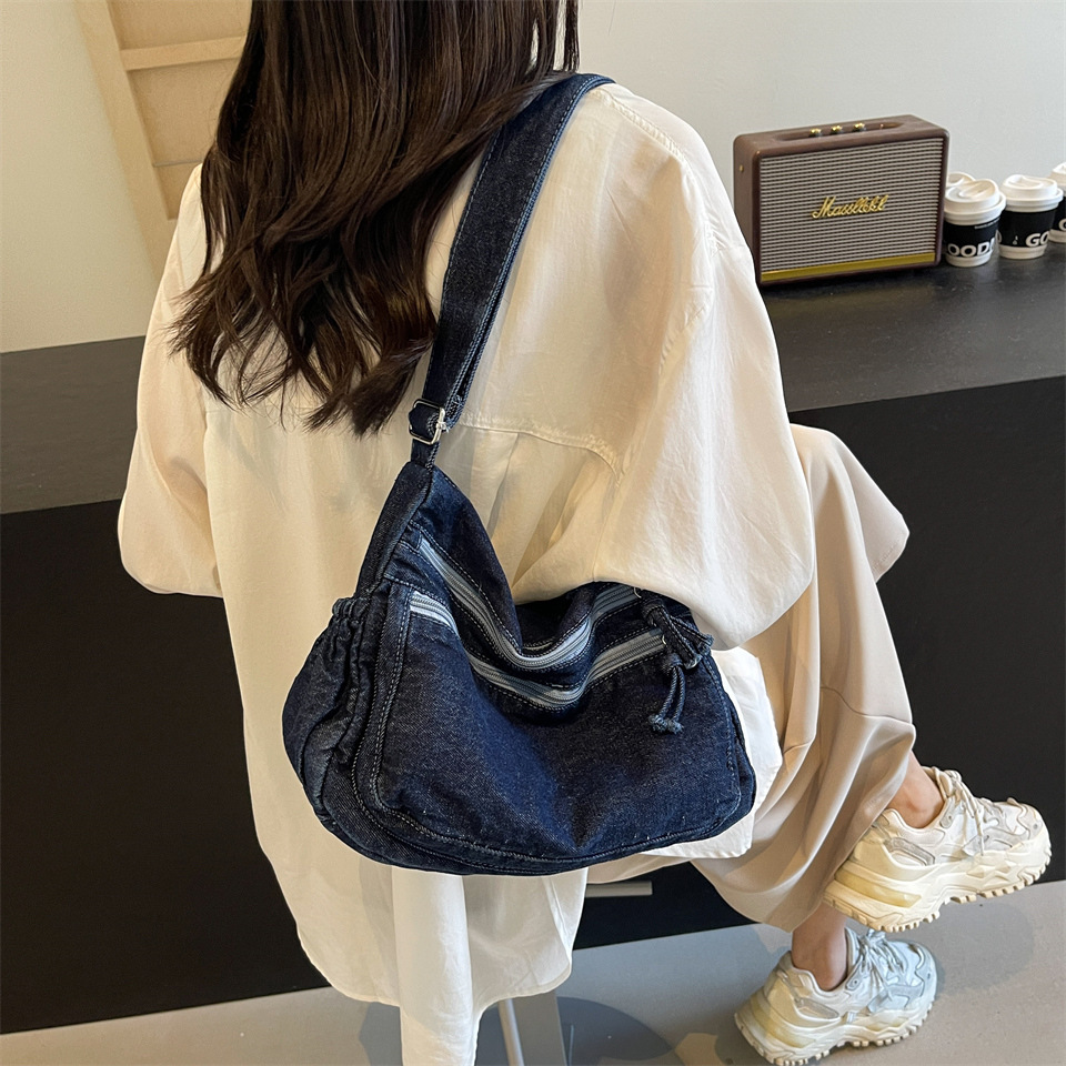 Lazy denim shoulder Harajuku style canvas bag, women's 2024 new large capacity simple crossbody bag