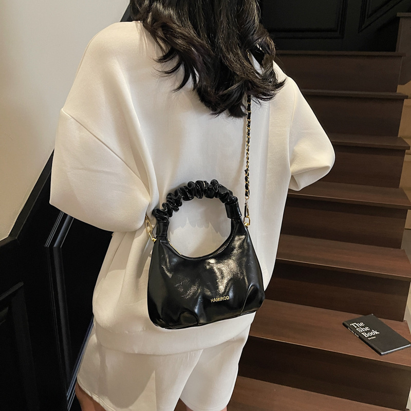 Niche handbag women's spring and summer 2025 new fashion chain shoulder crossbody pleated hand-held dumpling bag