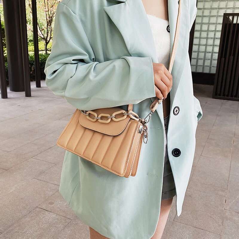 New bag chic daily handbag women's shopping shoulder bag designer pleated leather classic bag red handbag thick chain shoulder bag trendy diagona