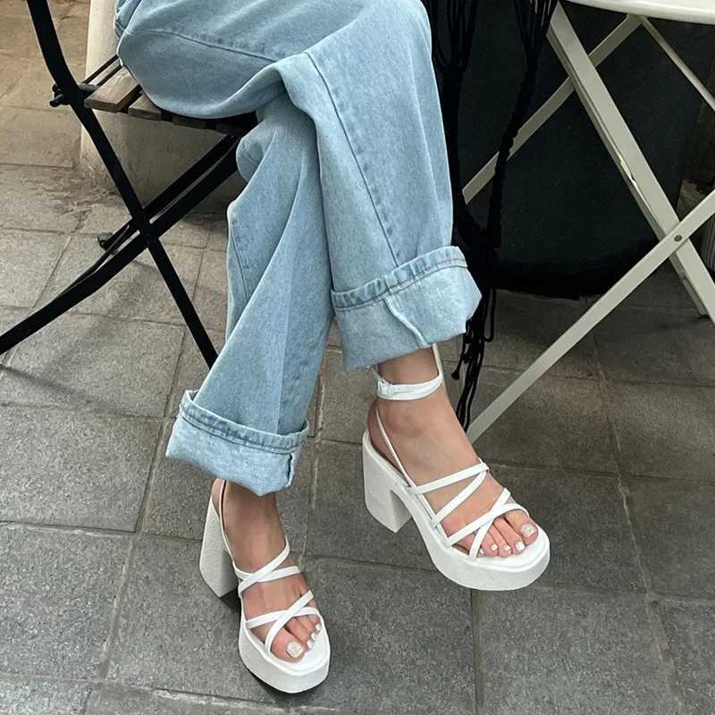 Sexy White Ladies Ankle Strap Sandals Leather Cross-Tied High Heels Shoes Sexy Lace Up Party Pumps Shoes W250514