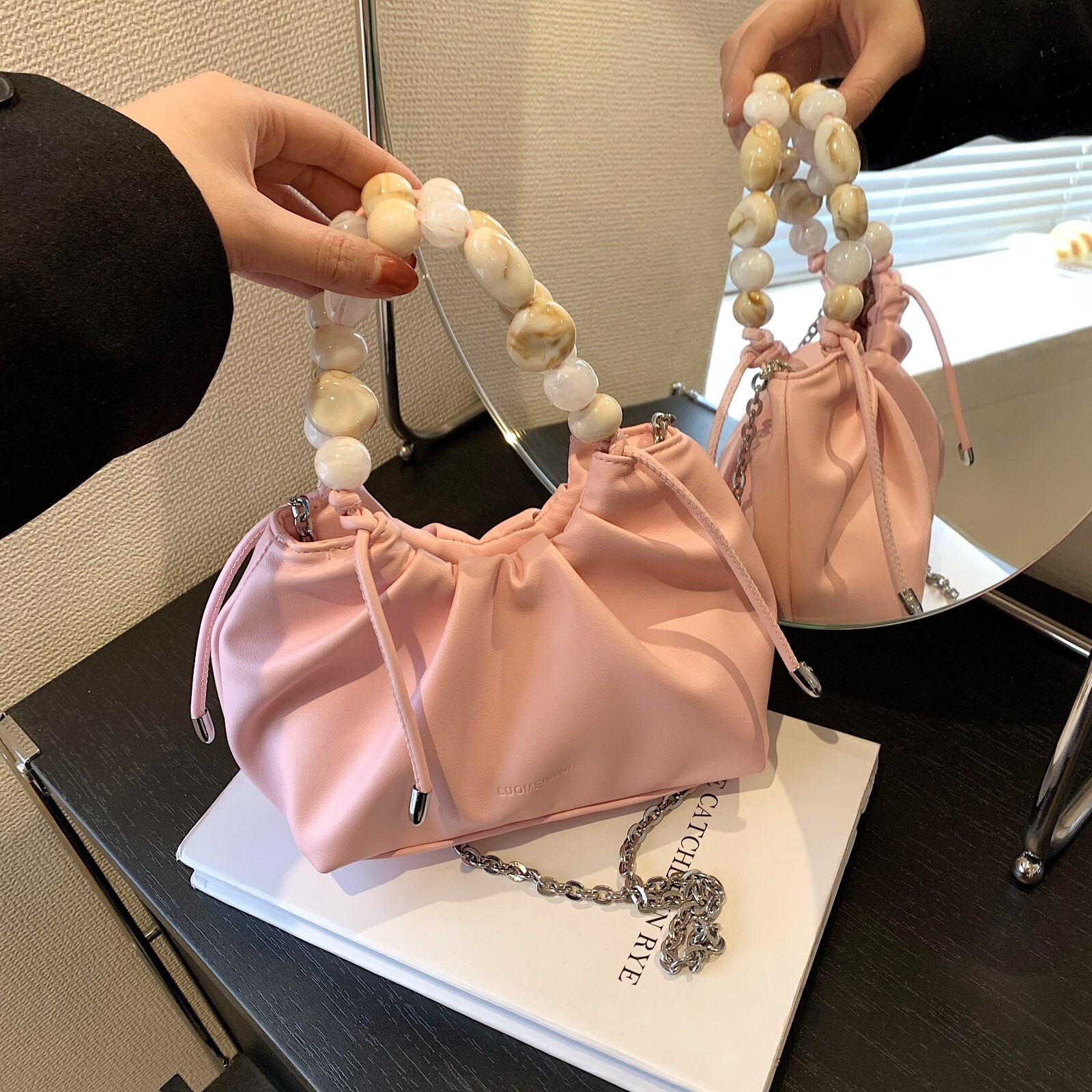 2025 new bag summer new chain women's designer handbag niche design pleated bag soft leather crossbody bag beautiful one shoulder dumpling bag pe