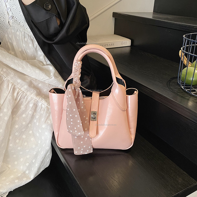 2025 Free Shipping Designer Women's Bag Fashion Handbag New Korean Version Casual Belt Metal Buckle Simple Shoulder Bag Red Phone Bag Student Bag