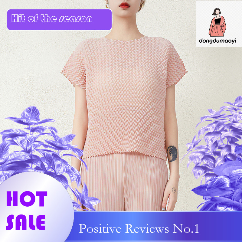 dongdumaoyi Miyake women's pleated top 2024 summer bubble sleeves versatile round neck fashionable casual slimming temperament T-shirt
