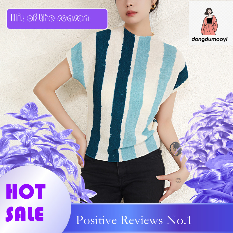 dongdumaoyi Simple color blocked striped round neck pleated top summer, loose and slimming, versatile short sleeved T-shirt for women
