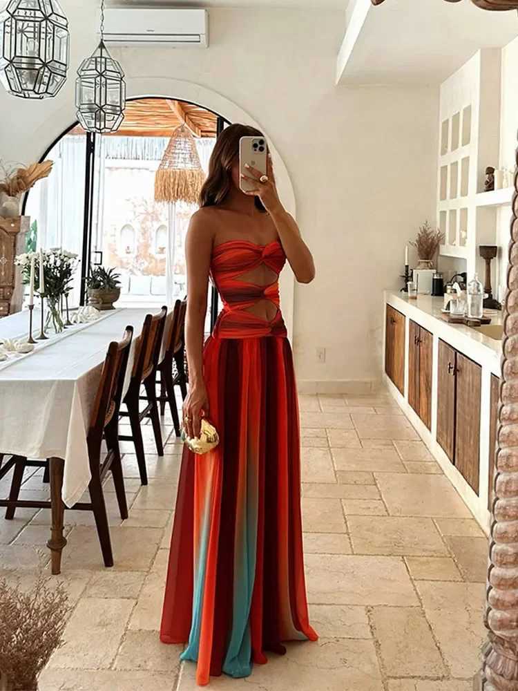 Fashion Gradient Print Hollow Out Maxi Dress Women Sexy Strapless Backless Pleated Long Robes 2025 Beach Vocation Party DressesXJ250514