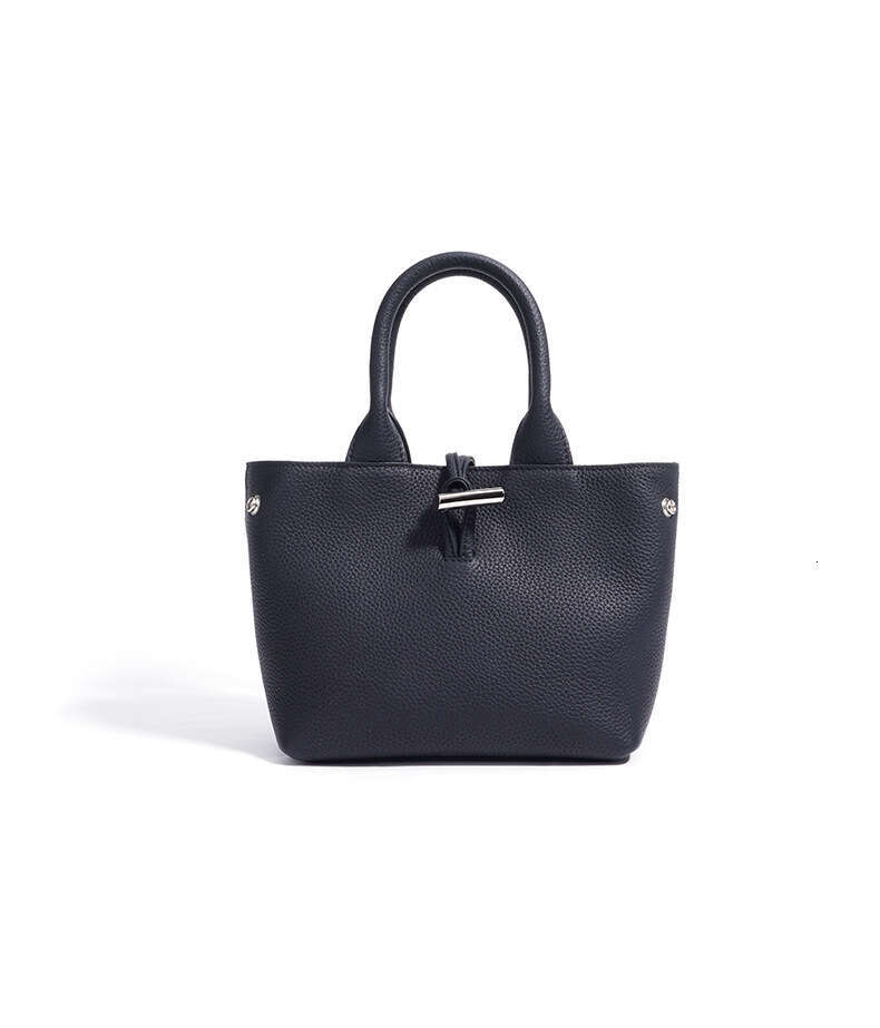 2025 Design New Small Bucket High-End Soft Handbag Versatile Fashion Leather Diagonal Cross Women's Bag