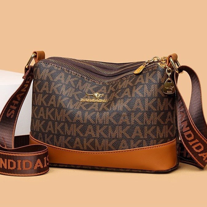 2025 Designer's Bag New Large Capacity Middle-aged Female Mother Simple And Versatile Crossbody Soft Leather Women's Bag High-end Single Sho