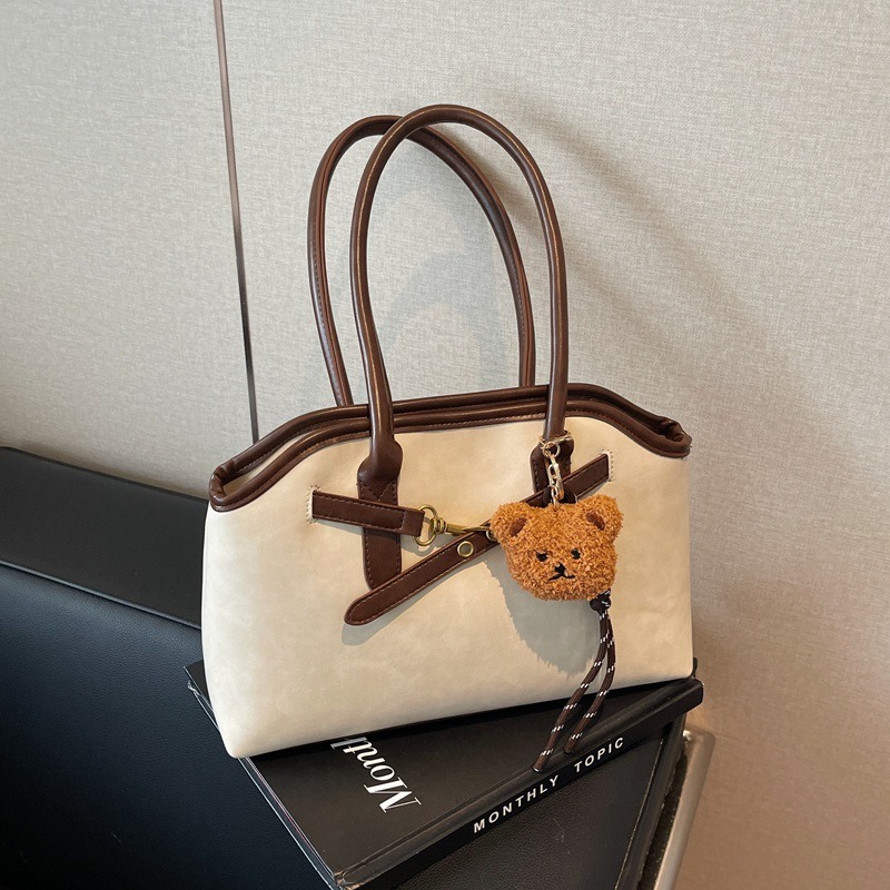 Versatile Womens Designer Shoulder Satchel Chic Soft Leather & Timeless Aesthetic