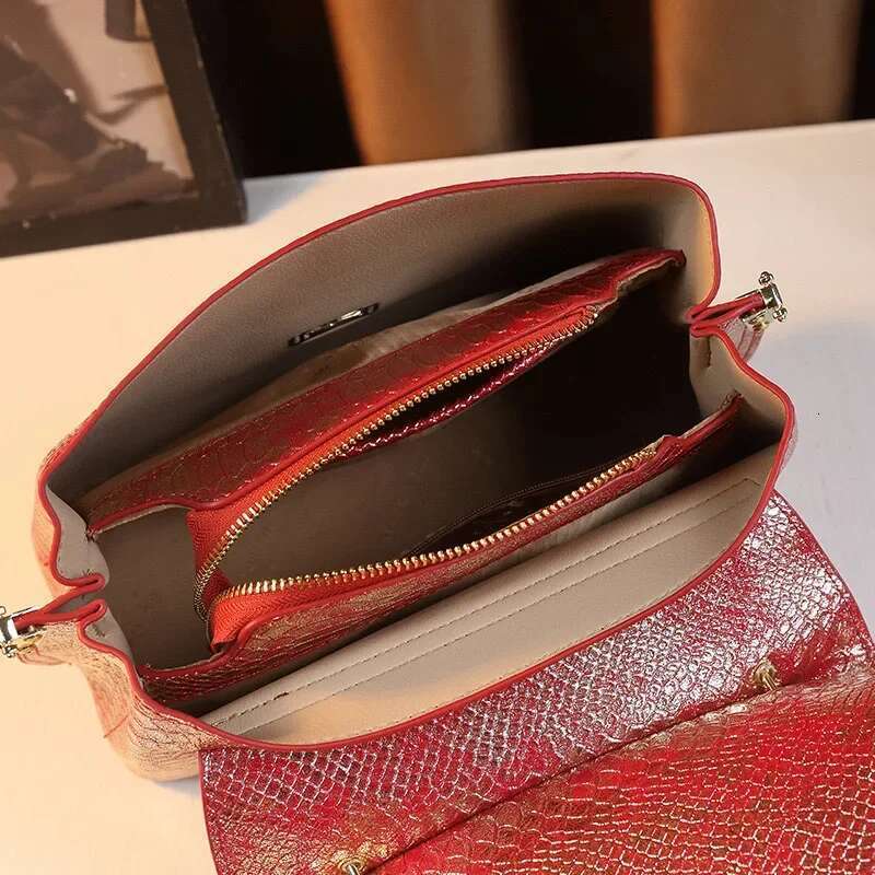 Trendy Versatile Large Capacity Crossbody Handbag Women's Leather Shoulder Bag 2024 New Style Laser Craftsmanship