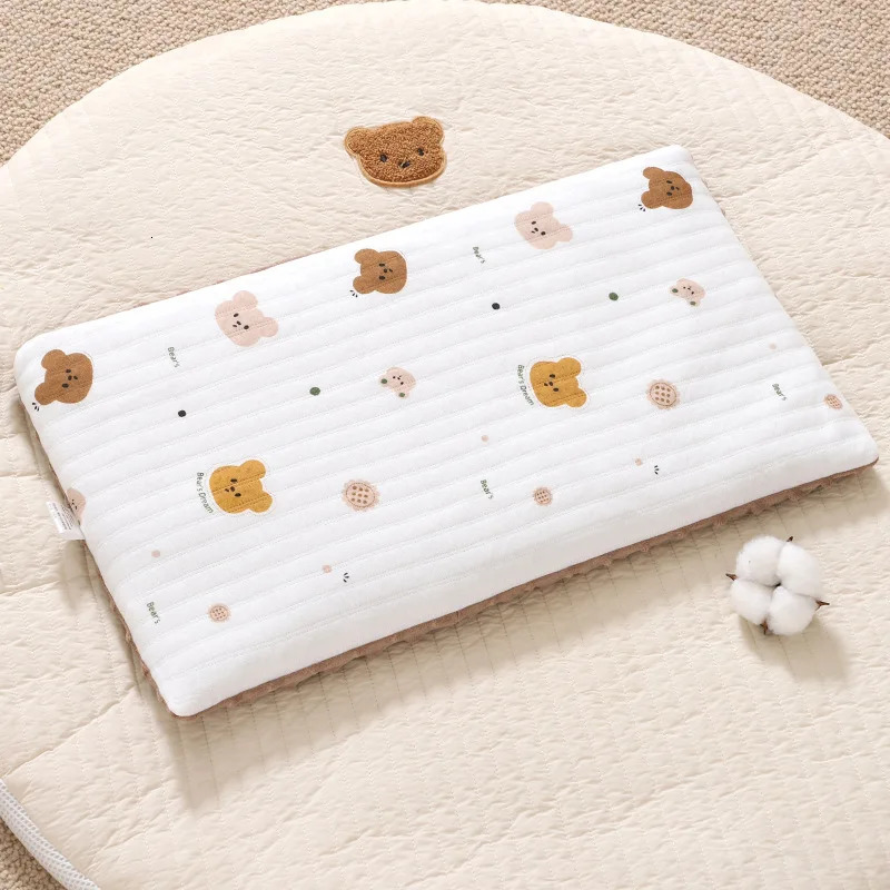 Baby Pillow Baby Head Support Buckwheat Shell Pillow Cartoon Pattern Baby Flat Pillow Suitable for Babies Aged One to Six Months 250514