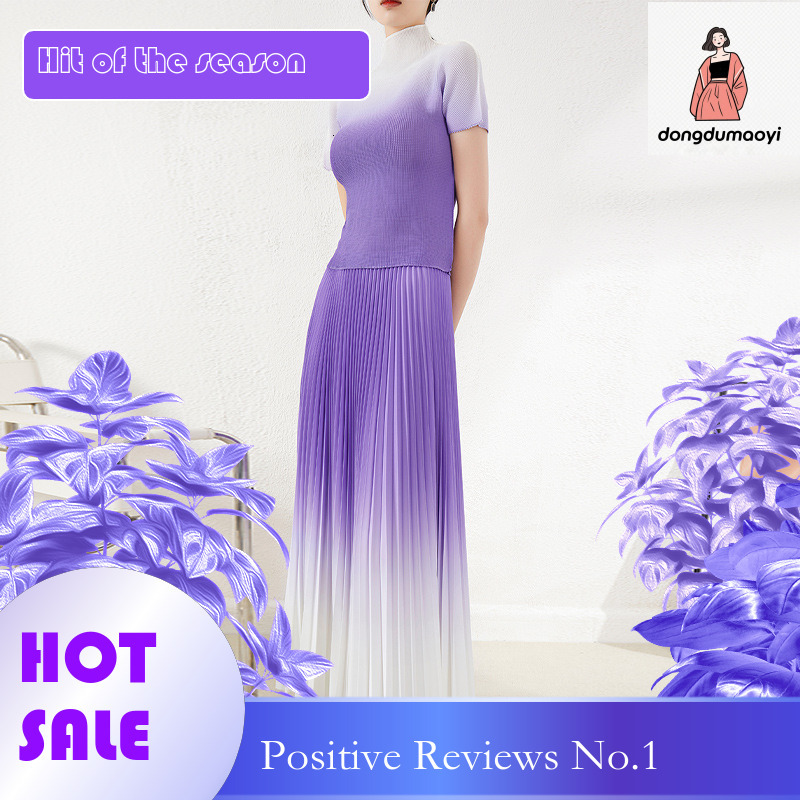 dongdumaoyi Women's pleated gradient T-shirt super elastic and versatile slimming top, half skirt plus size set for women