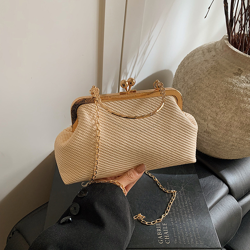 Ladies' Temperament Is Simple Fashionable Pure Color Gentle Buckle New Free Delivery Designer Bag Small Luxury Bag Bag Women's 2025 Spring C