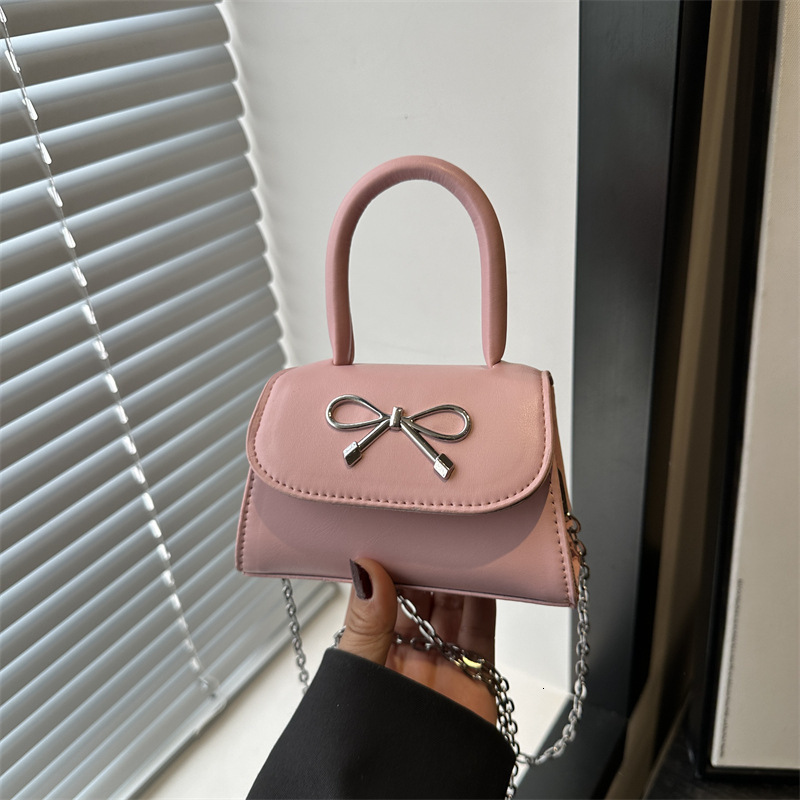 Pink Handheld Bow For Women 2025 Luxury Bag New Summer Single Shoulder Crossbody Bag Niche Fashion New Free Delivery Designer Bag Cute Small Square Ba