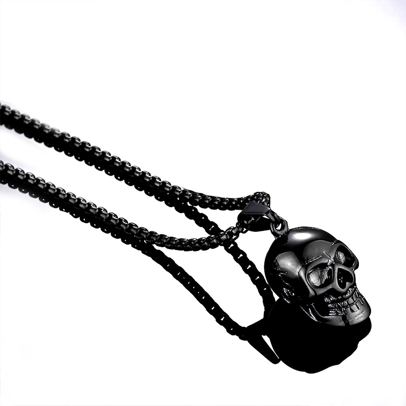 Retro hip-hop fashion outfit, unisex, personalized skull, personalized accessory