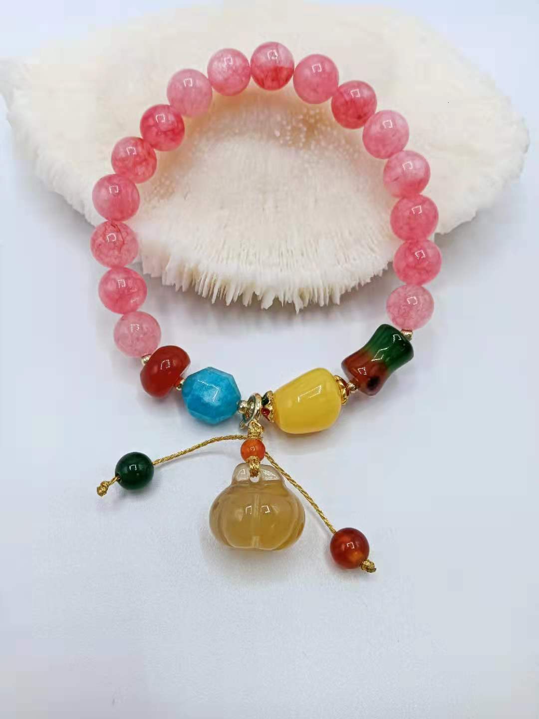Ethnic Style Personalized Agate Chalcedony Fashion Hand String Pumpkin Pendant for Students to Wear