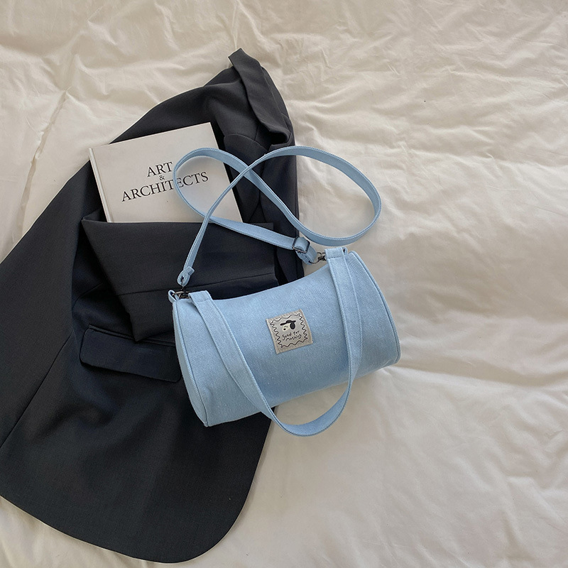2025 Luxury Bag New Casual Versatile New Free Delivery Designer Bag Girl Pillow Cute Commuting Cowboy Small Fresh Student Crossbody Bag Female