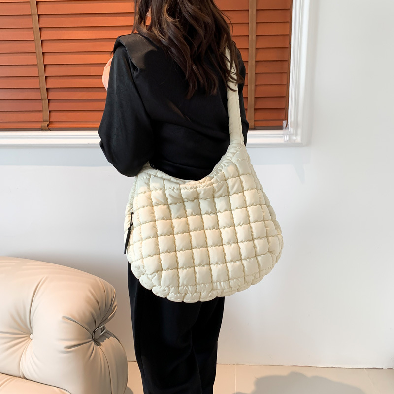 Folded Cloud Fashion One Shoulder Handheld Dumpling Large Capacity Down Cotton Underarm Women's Bag