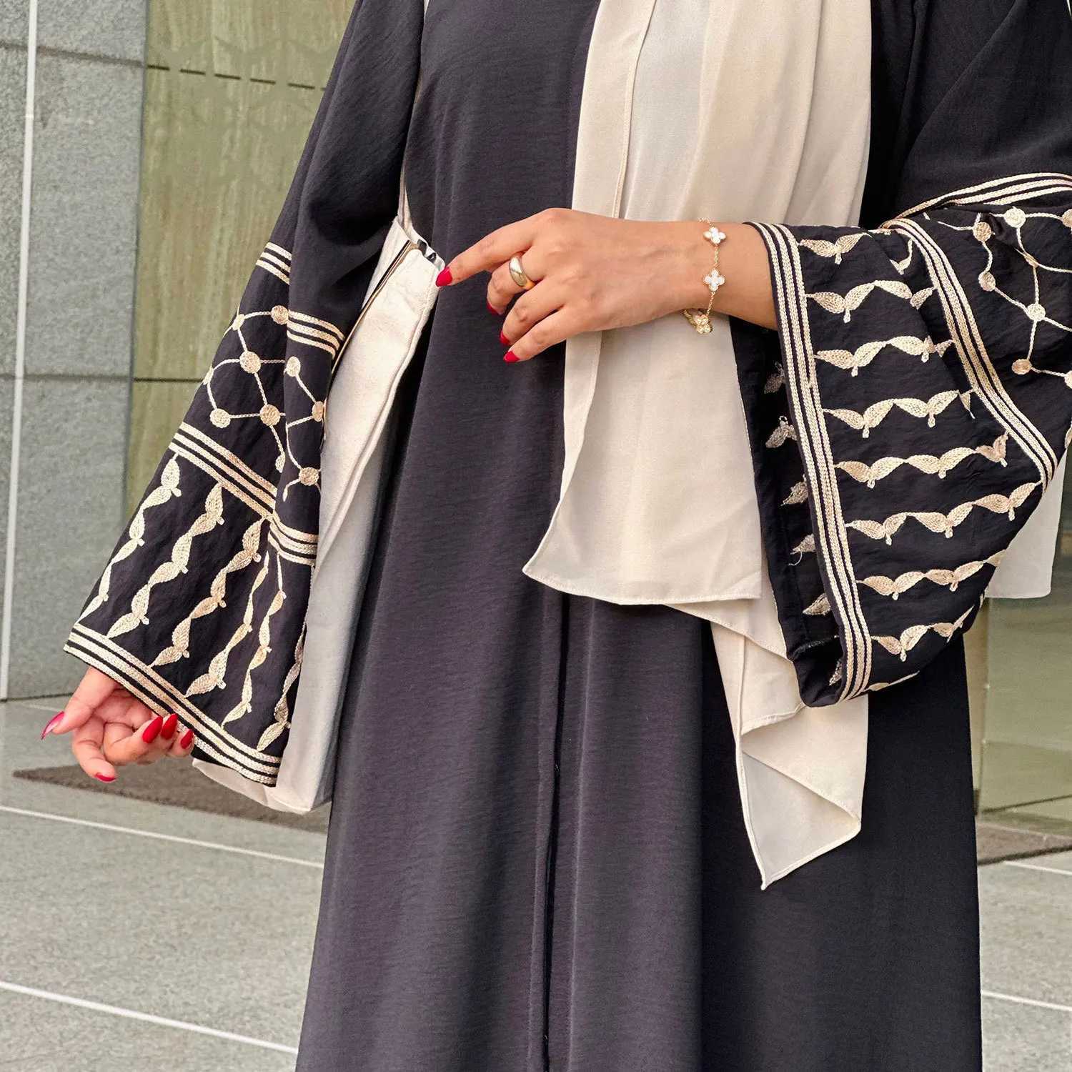 Embroidery Open Modest Kimono Abaya Dubai Luxury Islam Muslim Kaftan Modal Dress Arabic Abayas Women Ka Robe Femme Musulmane X2505141