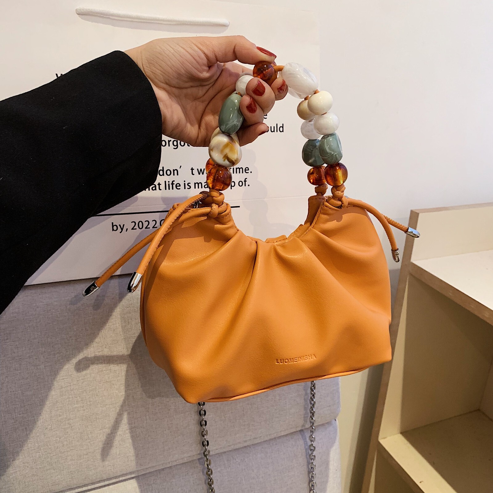 2025 new bag summer new chain women's designer handbag niche design pleated bag soft leather crossbody bag beautiful one shoulder dumpling bag pe