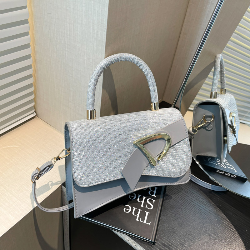 Fashionable Light Luxury 2025 New Luxury Bag Free Delivery Designer Bag New Style Korean Edition Popular Leisure Solid Color Handheld Single Cross Sho