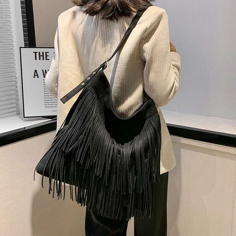 Fashionable Tassel Shoulder Bag, Large Capacity Crossbody, Retro Frosted Bag For Women