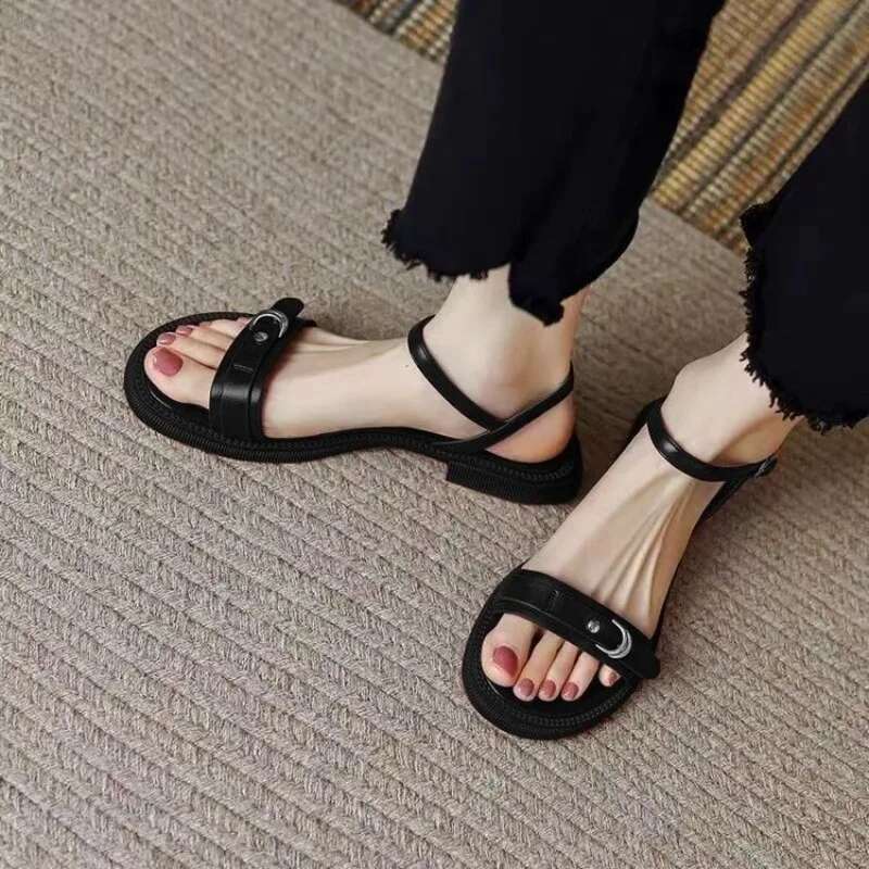 Designer New Summer Women Narrow Leather One Word Buckle Strap Flat Sandals Wide Heel Platform Casual Shoes