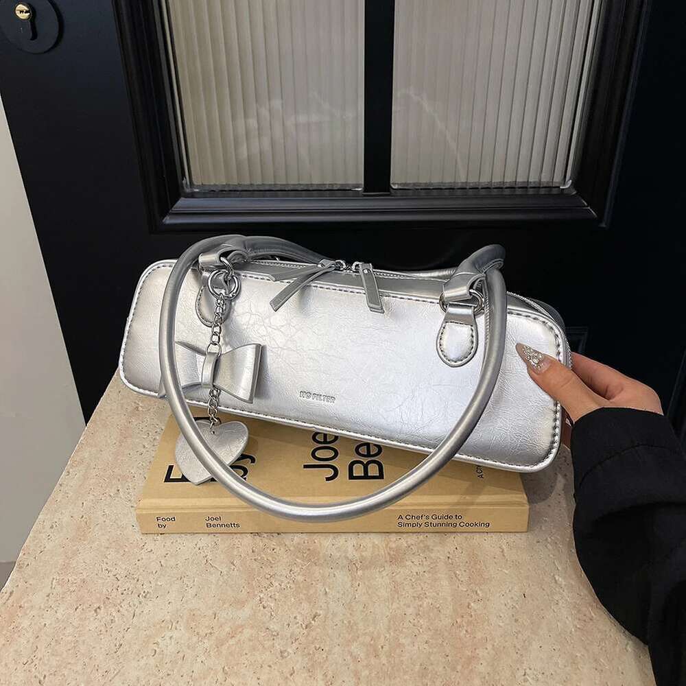 Women PU Underarm Fashion Solid Color Elegant Hobo Bag Zip Closure with Heart Pendant Stylish Shoulder Purse