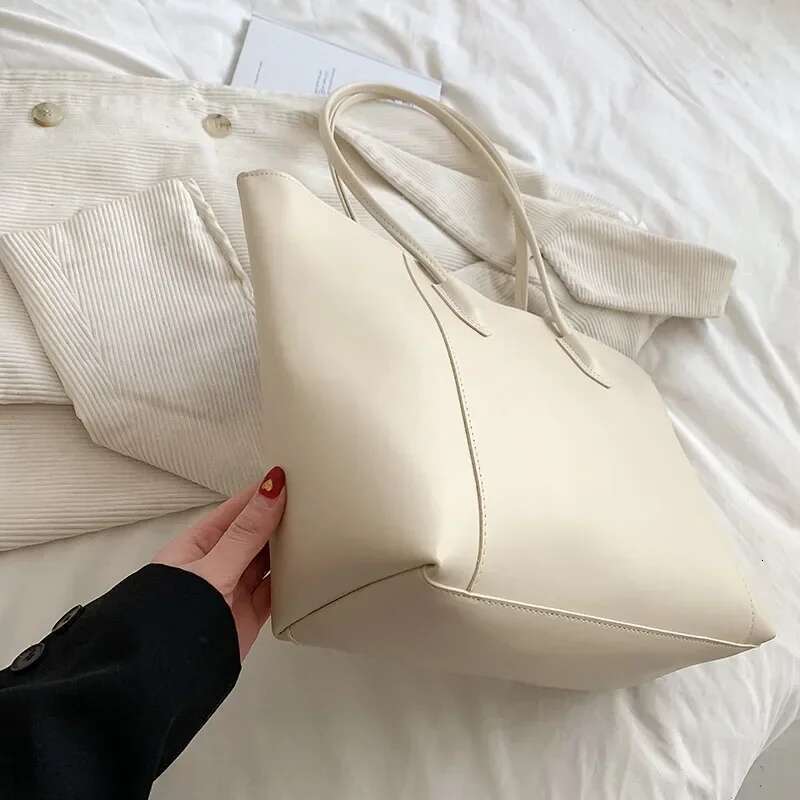 2025 New Release Large Capacity Shoulder A High End Choice For Women. Niche And Leisure - Oriented Ladies' Tote Bag