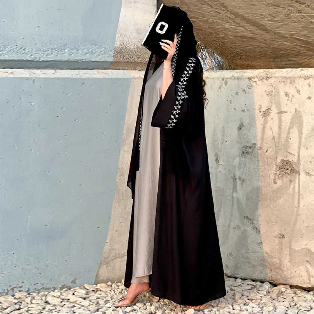 2025 New Fashion buckle embroidered Abaya headscarf dress kimono jacket womens long slved loose Arab Muslim Dubai Moroccan X250514