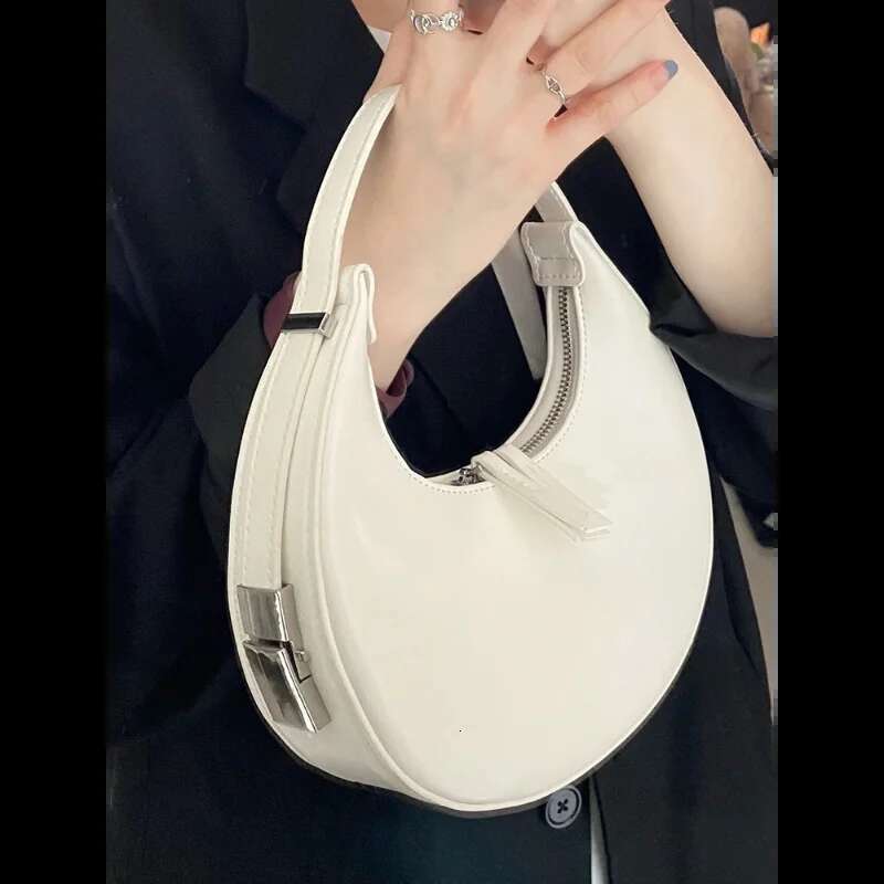Small Niche High-Quality Women's New Minimalist And Personalized Underarm Crescent Versatile Handbag Hanging Large Bag