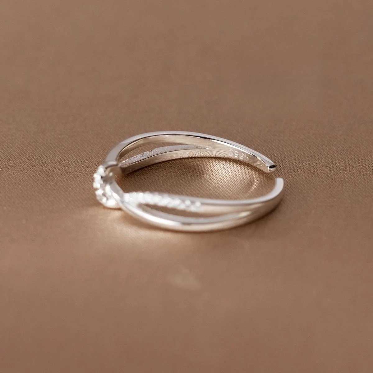 925 Sterling Silver Cross Knotting Zircon Rings For Women Girls Wedding Luxury Jewelry Accories Silver 925XJ250514