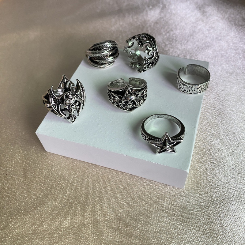 Punk Totem Skull Crown Ring 6-piece Set Personalized