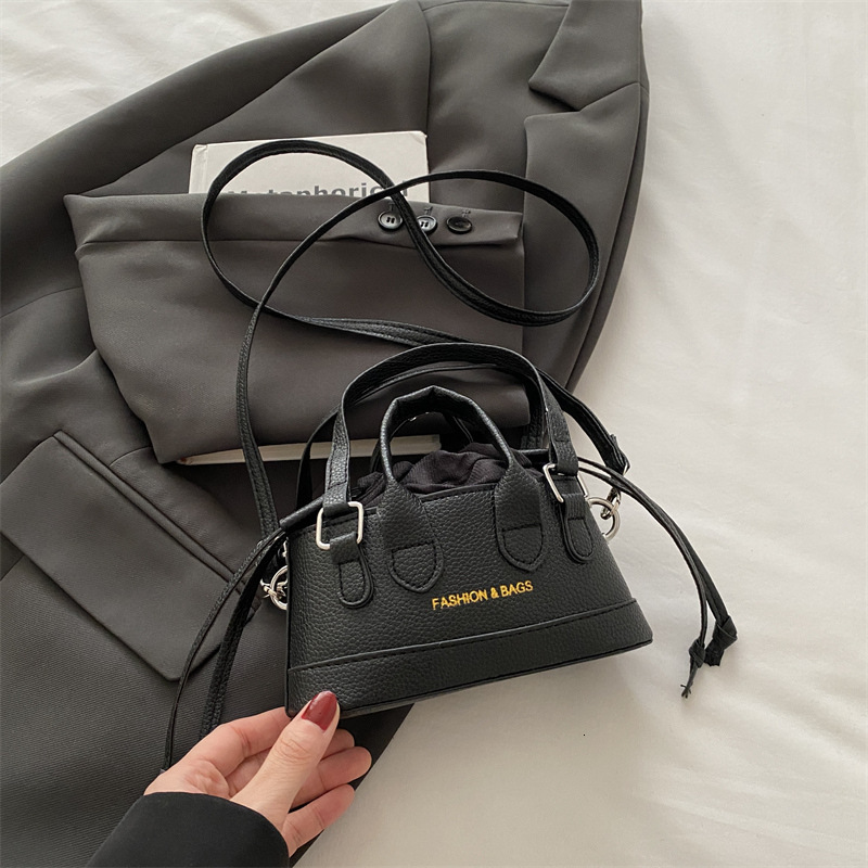 Handbag For Women 2025 Luxury Bag New Mini Crossbody With Stylish Design Single Shoulder New Free Delivery Designer Bag Texture Casual Armpit Bag