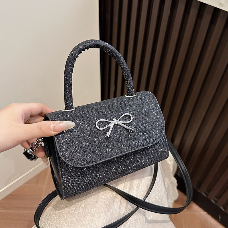 Pink Handheld Bow For Women 2025 New Spring/summer New Free Delivery Designer Bag Single Shoulder Crossbody Bag Luxury Bag Niche Fashion Cute Small Sq