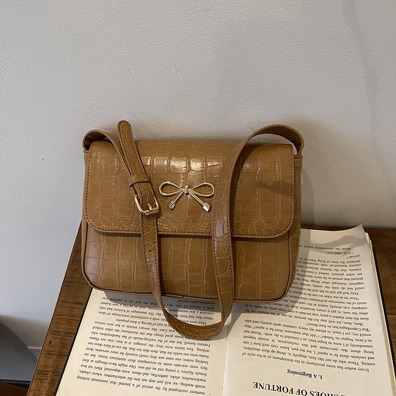 Small Square For Women 2025 New Fashionable Bow Texture Shoulder Bag Stylish Solid Color Beautiful And New Free Delivery Designer Luxury Bag Bag Simpl