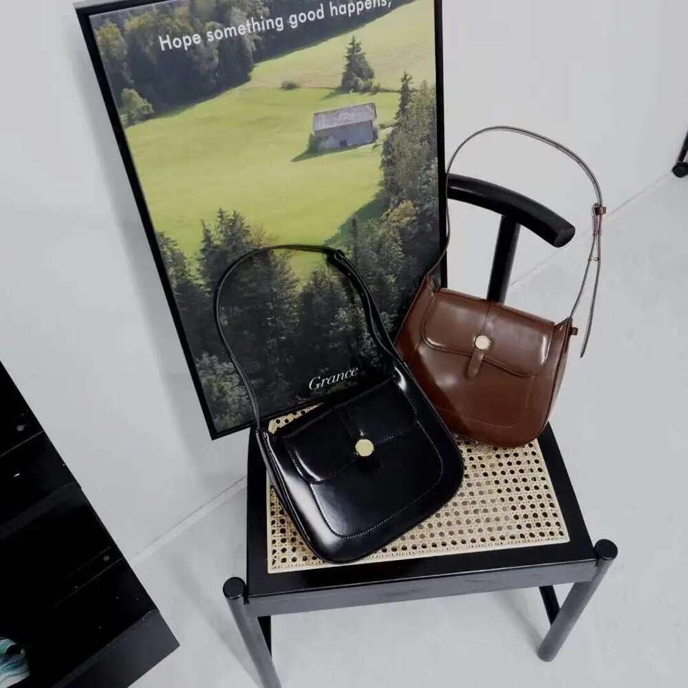 FIRMRANCH Korean Trendy Retro French Style Simple Bright Genuine Leather Texture Women's Magnetic Button Shoulder Underarm Bag