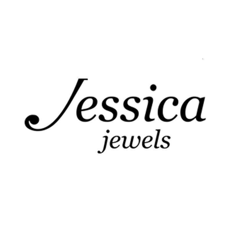 Made in Italy, this elegant handmade open bracelet features a unique and flexible gold design