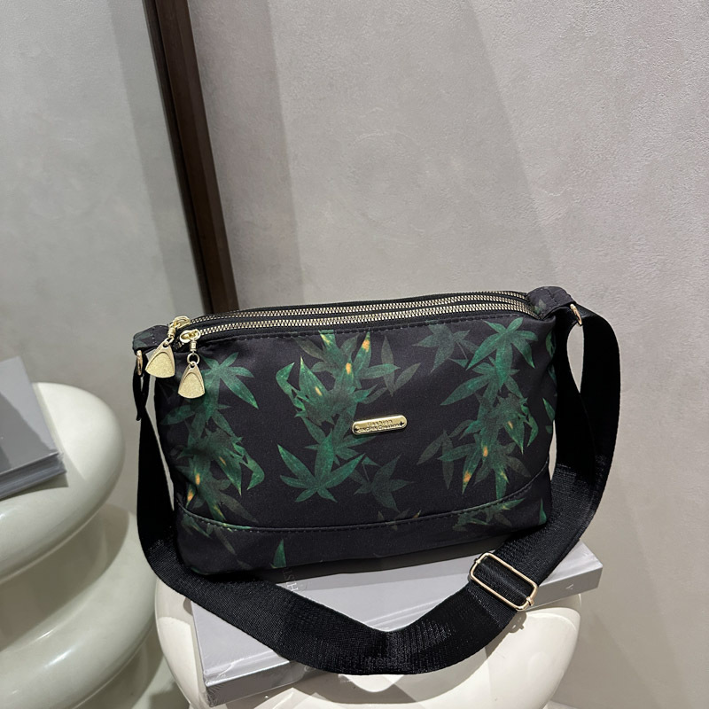 Spring And Summer Trendy Lightweight Nylon New Free Delivery Designer Bag Small Square For Women 2025 New Fashion Shoulder Bag Luxury Bag Personalized