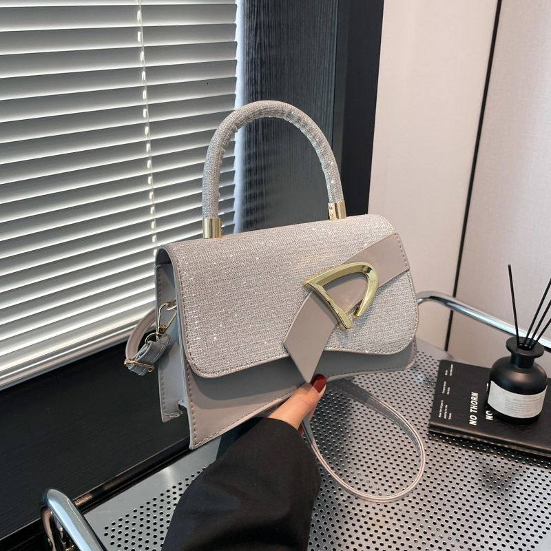 Fashionable Light Luxury 2025 New Luxury Bag Free Delivery Designer Bag New Style Korean Edition Popular Leisure Solid Color Handheld Single Cross Sho