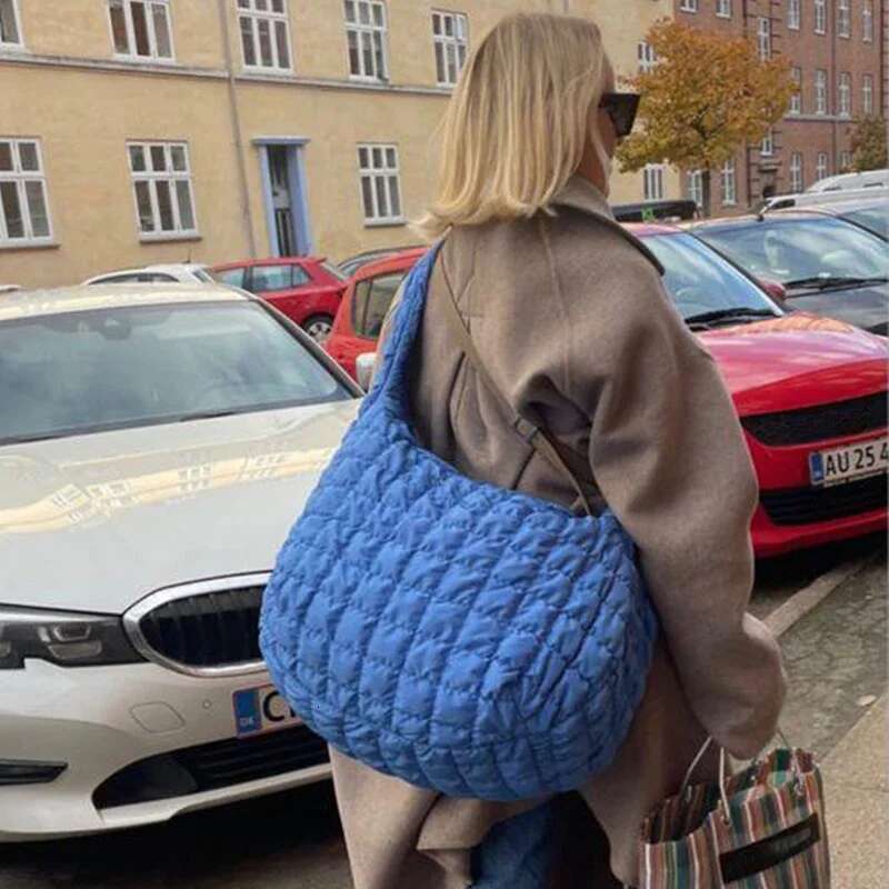 New Cloud Folded Soft Pleated Bubbles Shoulder Bags Dumpling Large Capacity Tote Bag Cotton Underarm Handbag Woman