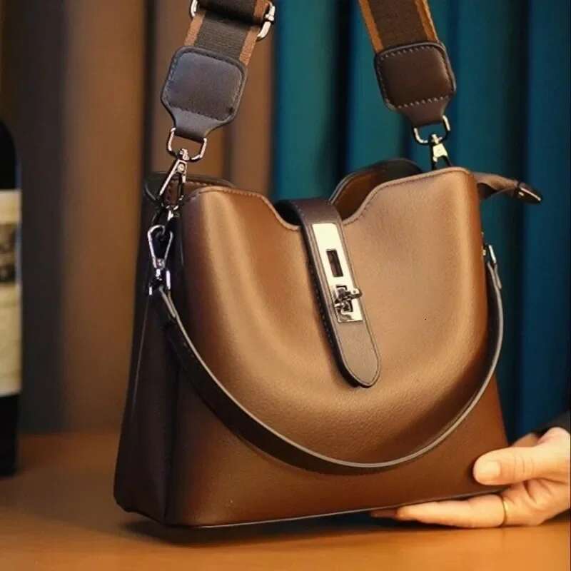New Simple And Versatile Bucket Light High-End Shoulder Women's Bag Bags For Women Handbag