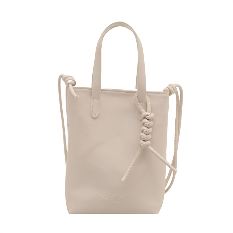 Free Delivery Designer Bag Small Holding Mobile Phone Fashionable And Versatile For Women Silver High End Feeling 2025 New Summer Handheld Shoulder Cr
