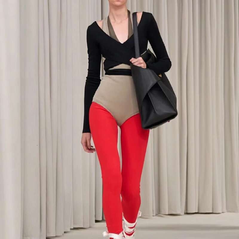 High-End Pu Leather Women Large Capacity Shoulder Travel Handbag Metal Buckle Design Open Armpit Bag Commuter Briefcase 2025