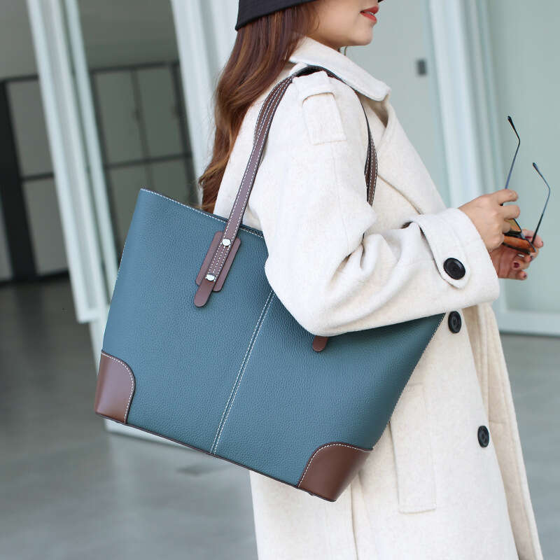 High End Commuting Large Capacity Tote Leather Women's 2025 New Versatile Top Layer Cowhide Shoulder Bag