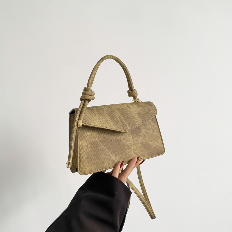 Free Delivery Designer Bag Internet Celebrity Fashion Minimalist Personality For Women 2025 Spring New Versatile Instagram Shoulder Crossbody Small Sq