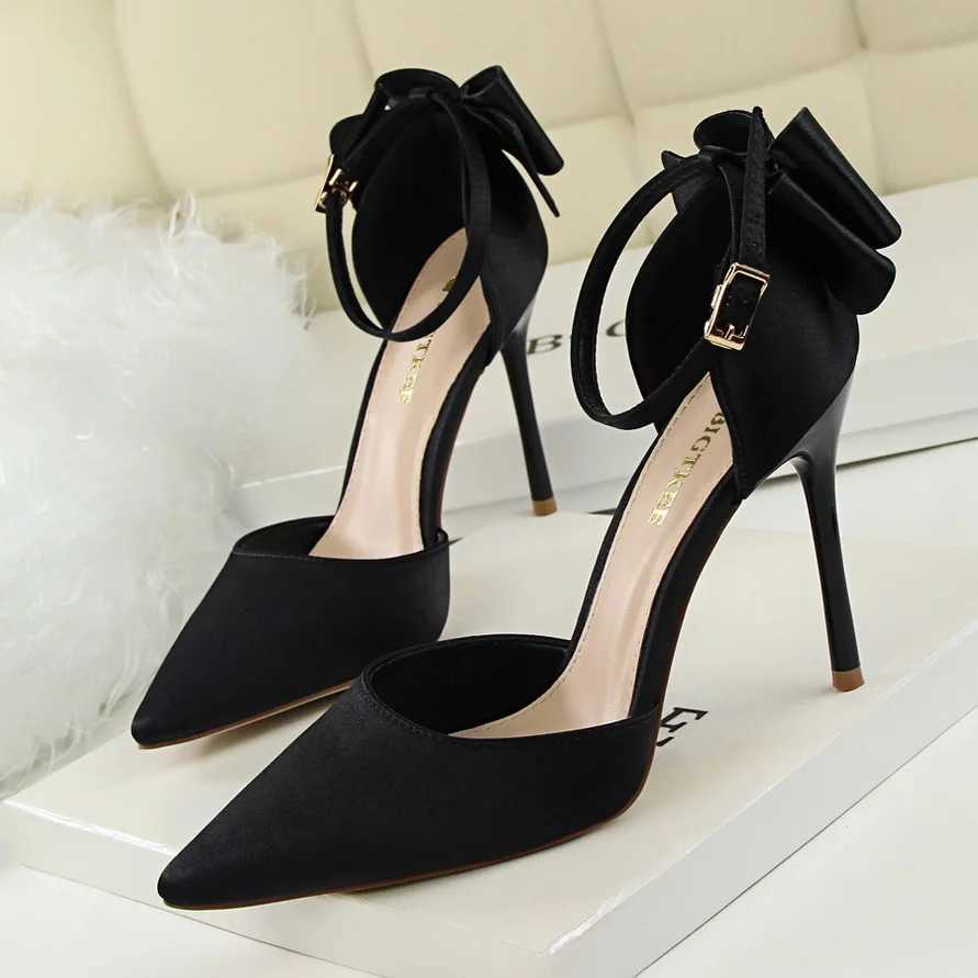 Women Summer 8cm 10cm High Heels Sandals Lady Silk Wedding Low Heels Butterfly Knot Bow Sandles Quality Classic Bigtree Shoes W250514