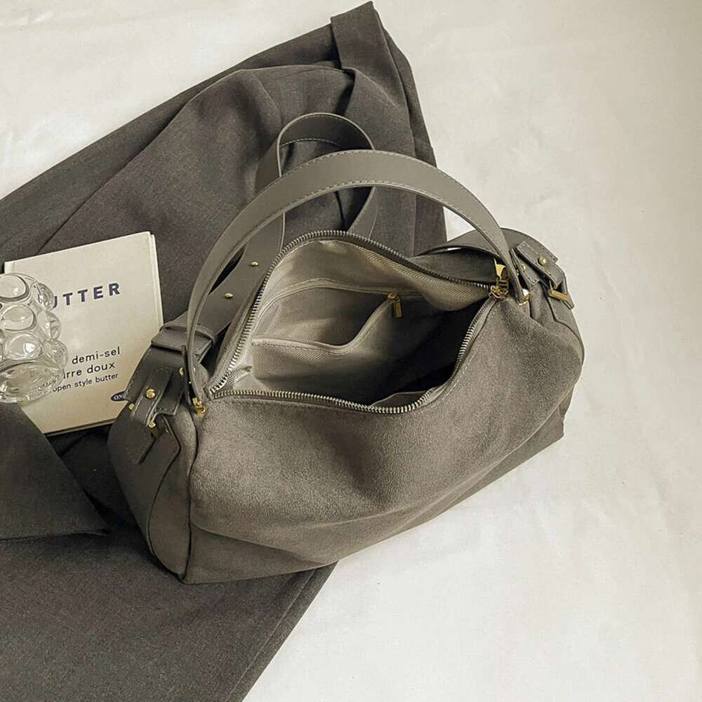 Women Suede Tote Large Capacity Shoulder Adjustable Strap Crossbody Slouchy Bag Daily Casual Fashionable Shoppingbag